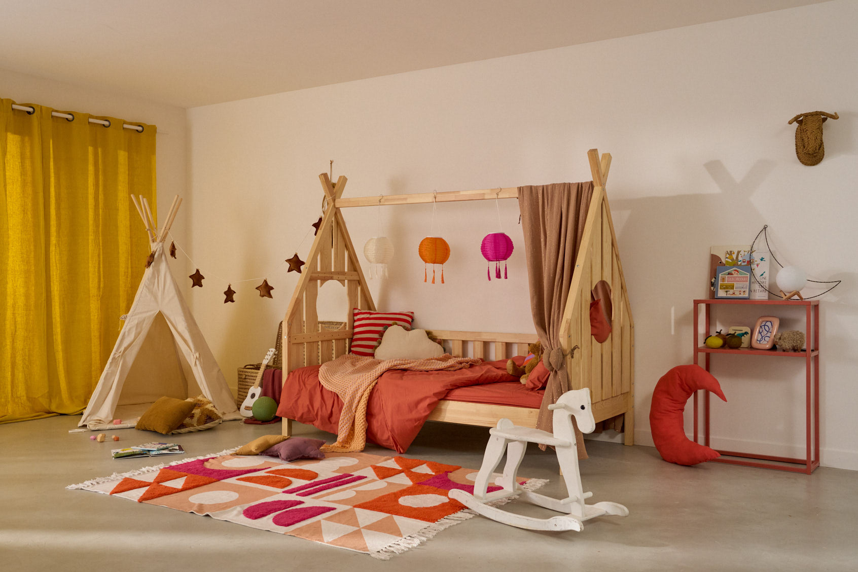 Cabane de jardin en bois moderne avec terrasse, idéale pour rangement extérieur, bureau ou studio.