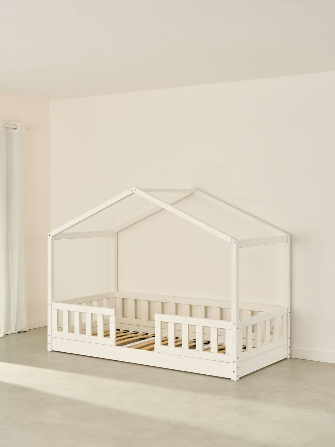 #variant Lit cabane Paris Montessori - Cabania