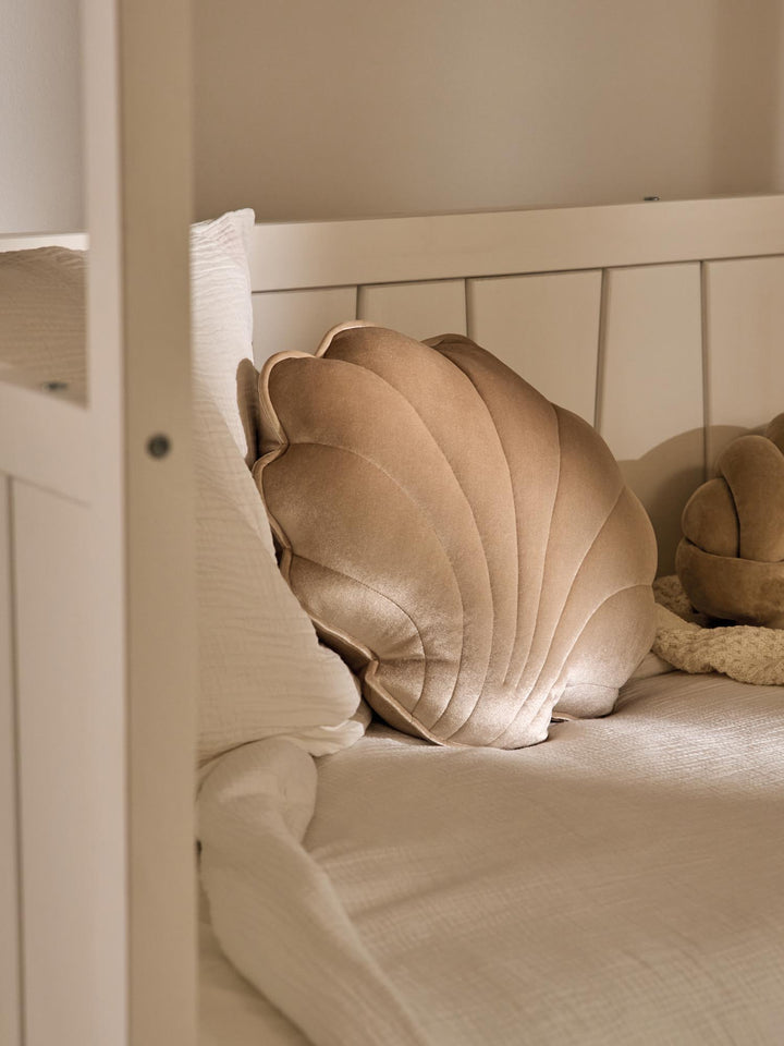 Velvet shell cushion - Cabania