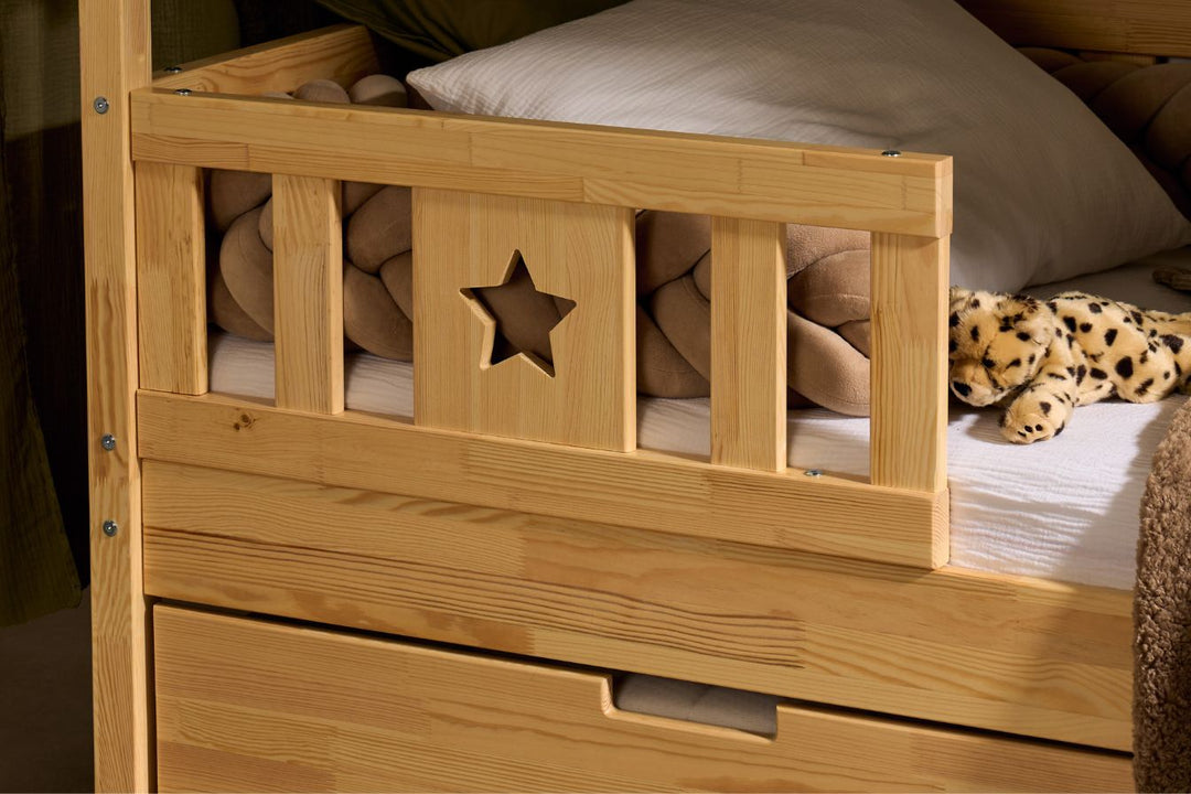 Créer une pièce de théâtre à la maison : guide pour parents et enfants