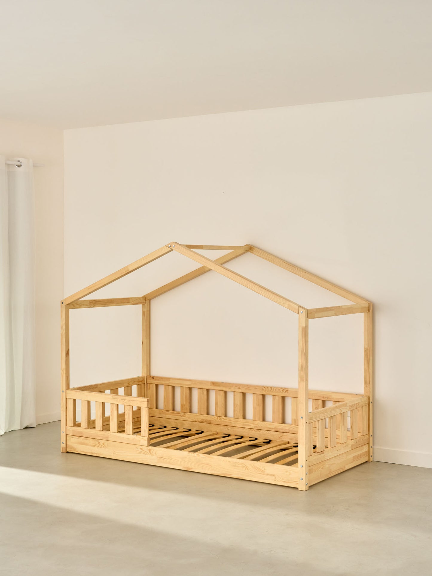 Lit cabane Paris Montessori