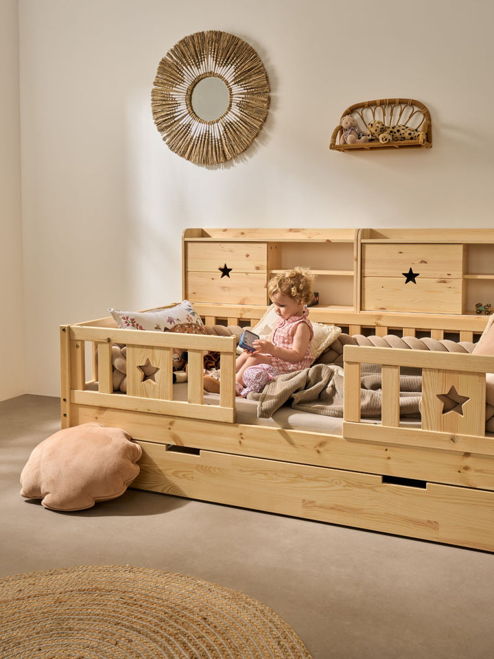 Armoire de rangement enfant avec porte étoile