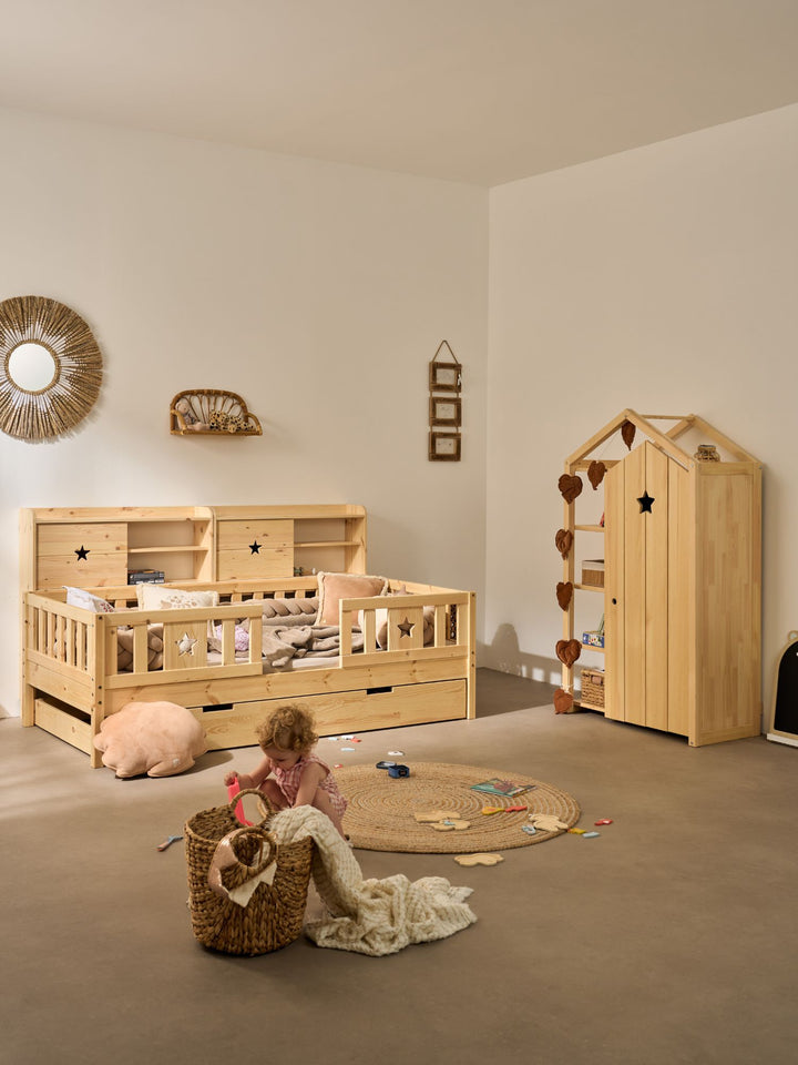 Armoire de rangement enfant avec porte étoile