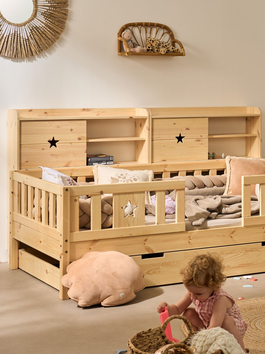 Armoire de rangement enfant avec porte étoile