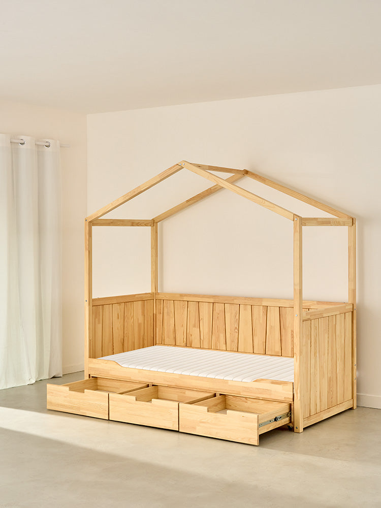 Lit cabane gigogne Cabania CALVI blanc avec tiroirs de rangement ouverts, chambre enfant.