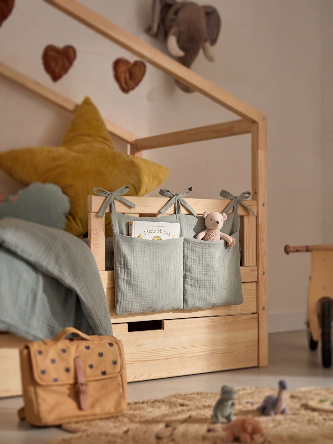 Pochette de rangement Cabania Lifestyle Sherwood verte avec lumière LED intégrée, organisateur voyage esthétique.