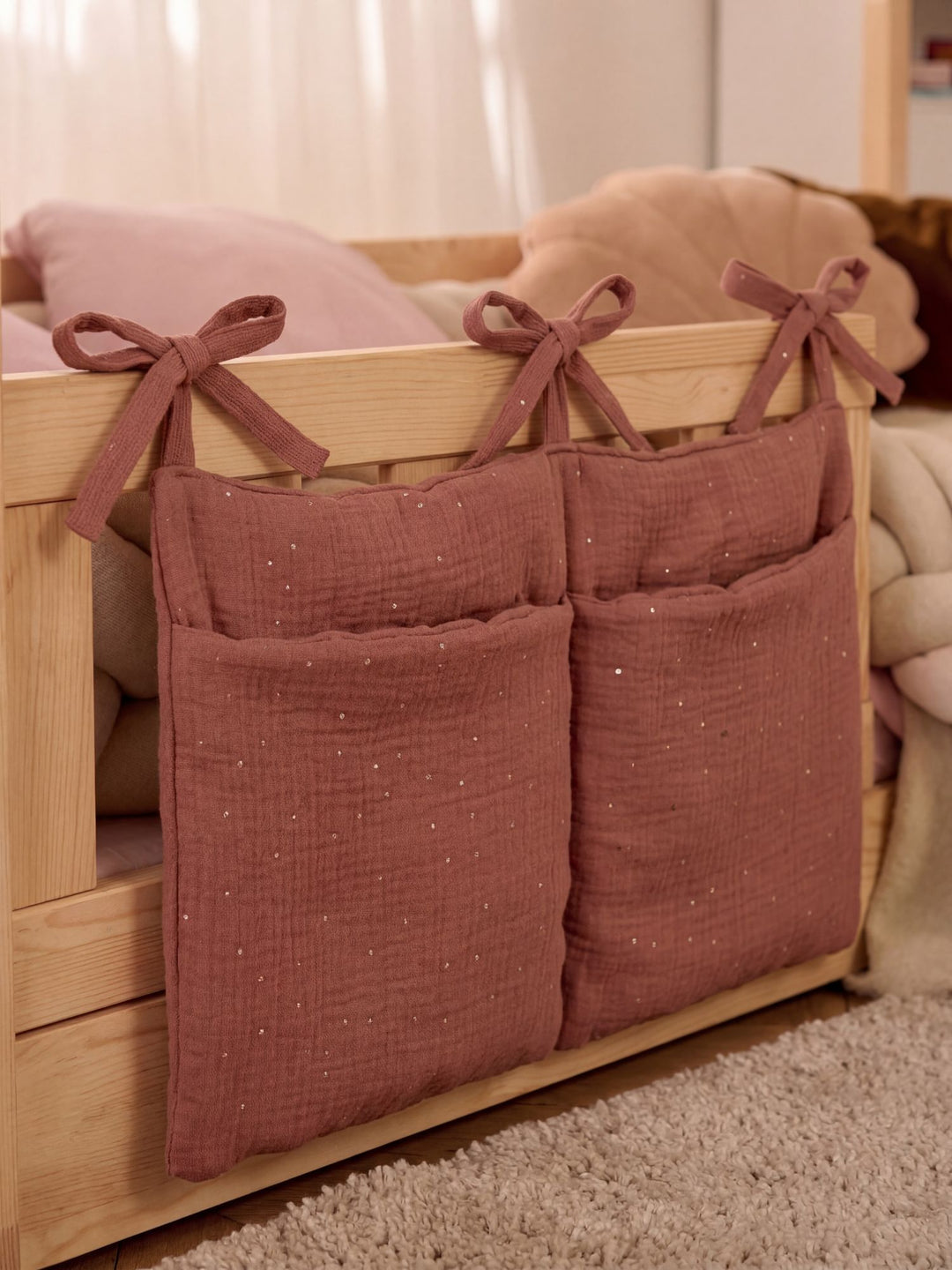 Pochette de rangement Cabania Lifestyle Paris en tissu beige, organiseur de voyage élégant et pratique.