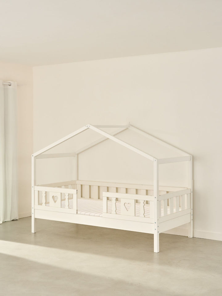 Lit cabane enfant blanc Paris Cabania avec 2 barrières cœur, idéal petite fille, chambre d'enfant.