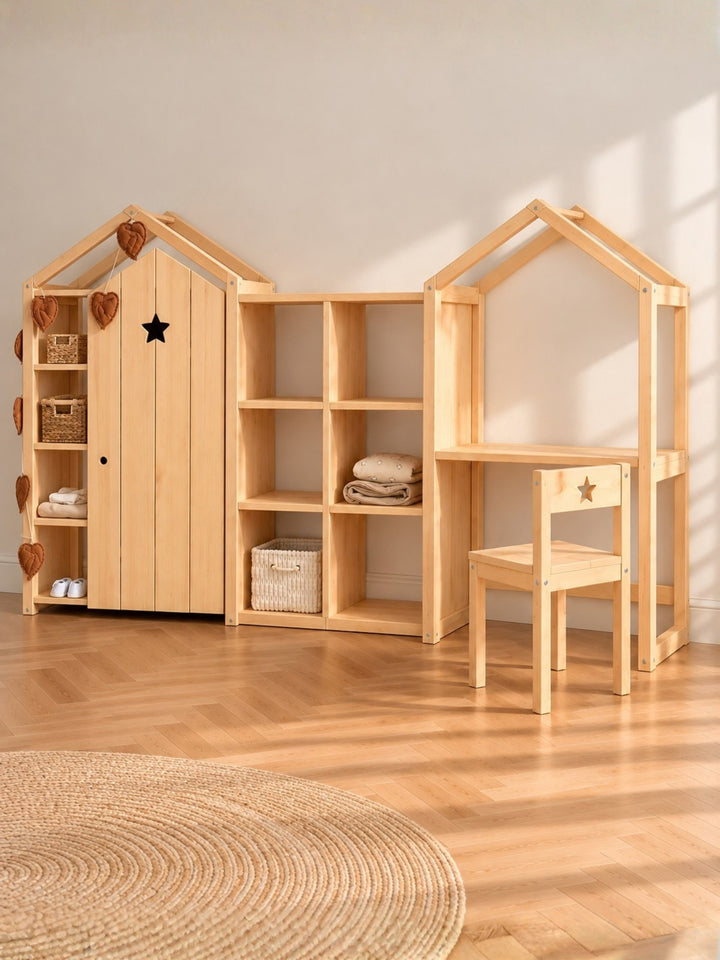 Combo Le Manoir Cabania côté bureau : armoire à porte étoile, colonnes de cases et structure cabane en bois