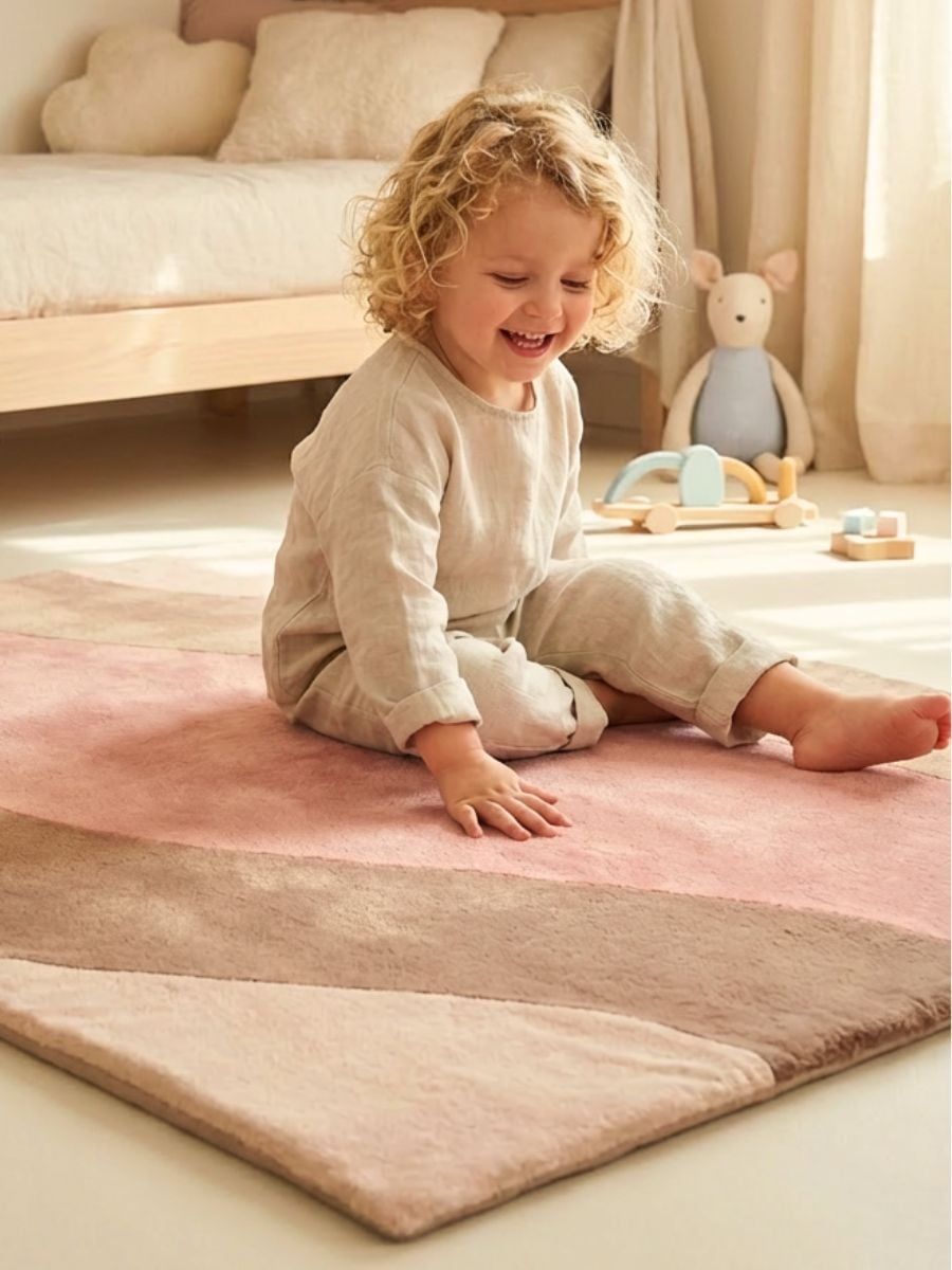 Tapis rond Cabania en jute tressé, style bohème chic, pour salon ou chambre à coucher.