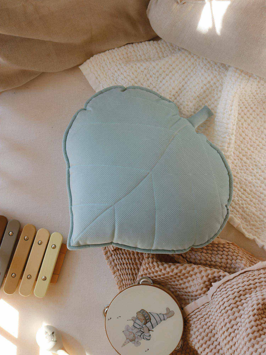 Velvet Leaf Cushion - Cabania