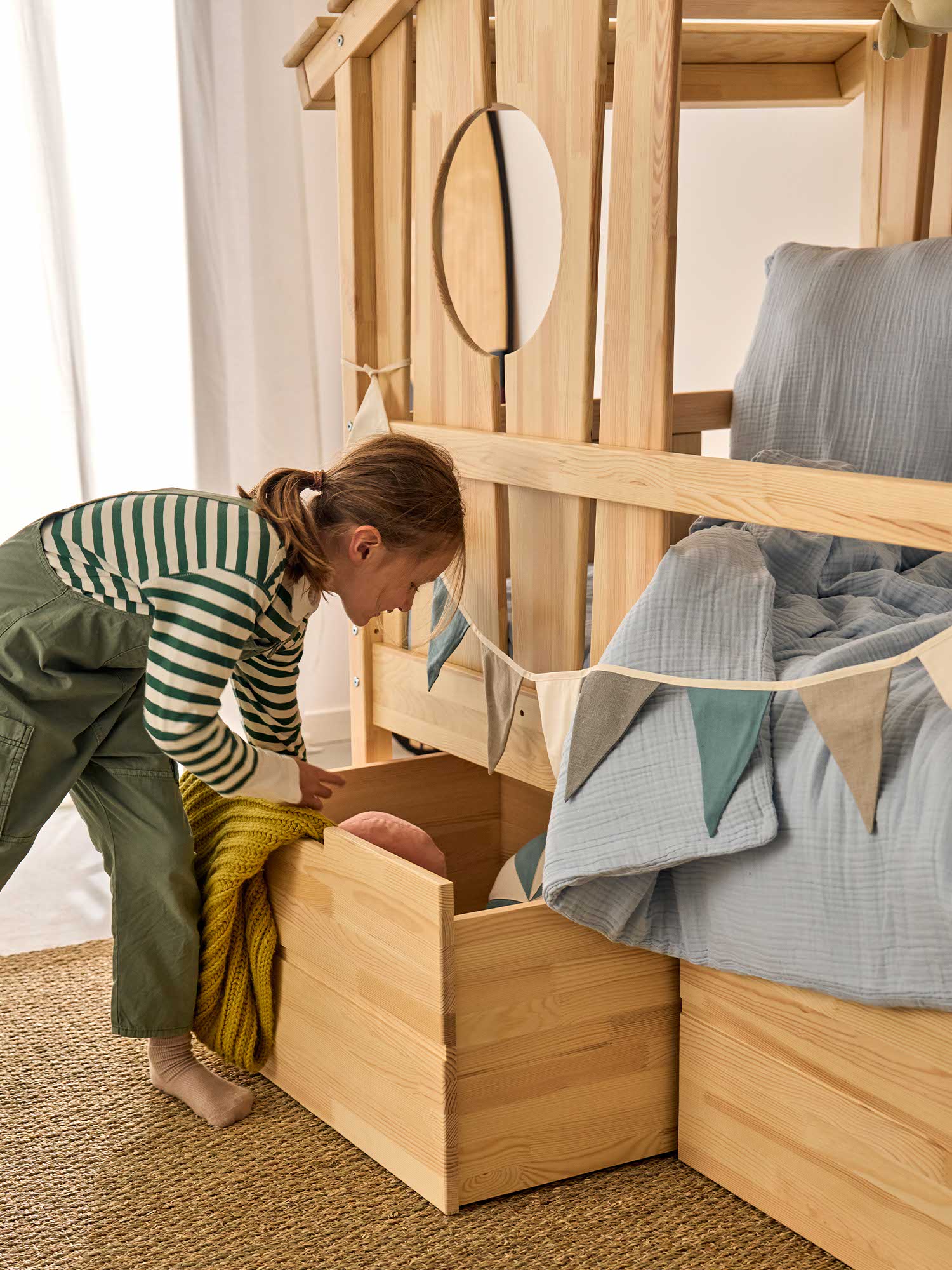 Cabane Oleron children's bed with mattress, light wood, Scandinavian style, bright bedroom