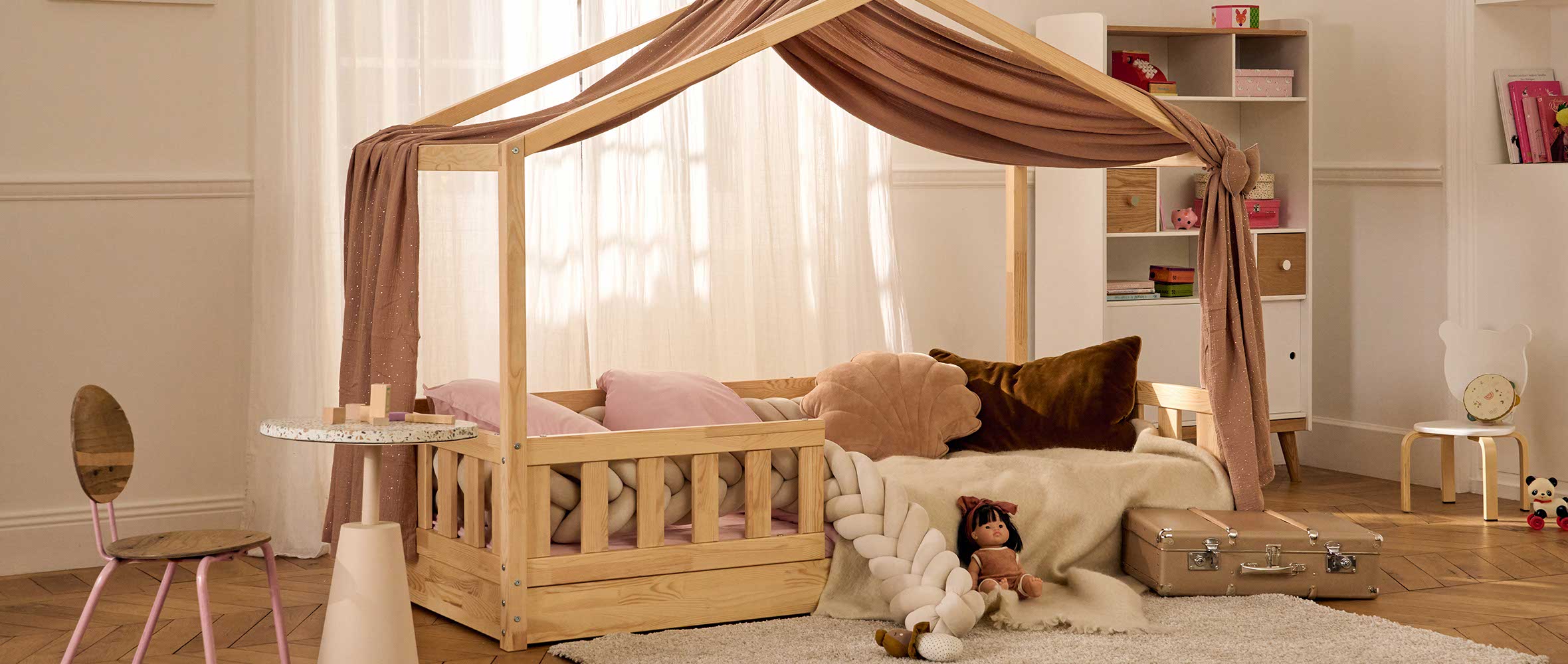 Cabania Paris white and wood cabane children's bed with storage drawers, Scandinavian style for children's bedroom.