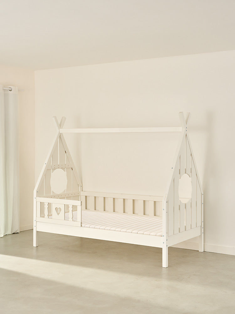 Dakota white wooden cabin bed with heart-shaped barrier, ideal for baby/child bedroom.