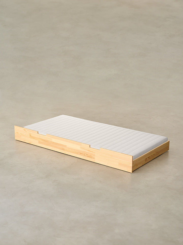 Children's cabin bed with storage drawer and mattress, natural wood, Scandinavian style
