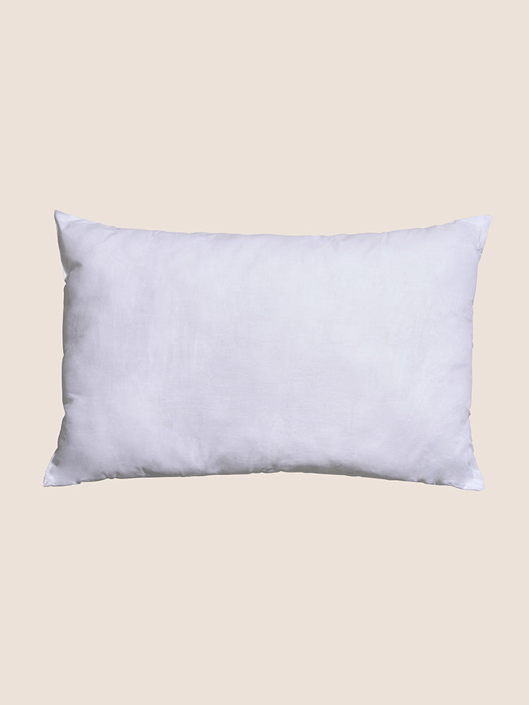 Cabania rectangular pillow for children, made from 100% GOTS-certified organic cotton. Dimensions: 40 × 60 cm